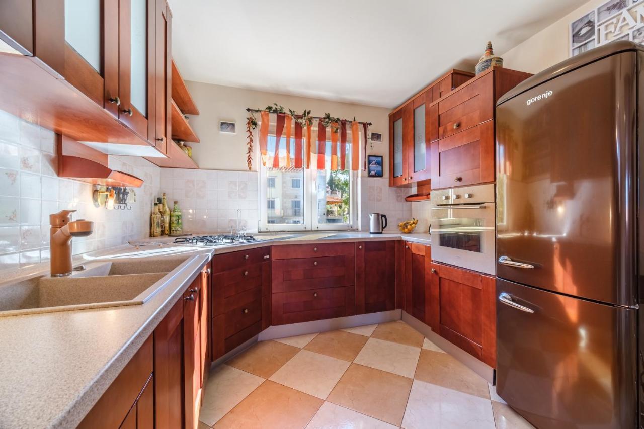 Apartamento Alen & Deni Sutivan Exterior foto